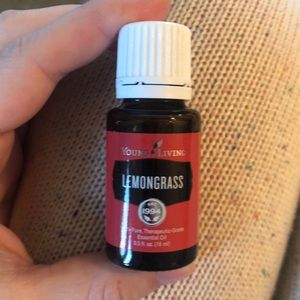 Young Living Essential Oil 🌱 Lemongrass